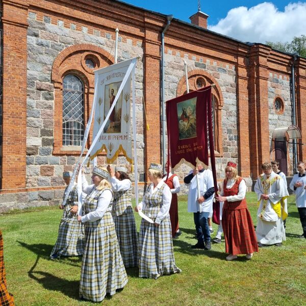 Sv.Jāņa Kristītāja dzimšanas svētki - 24.jūnijs