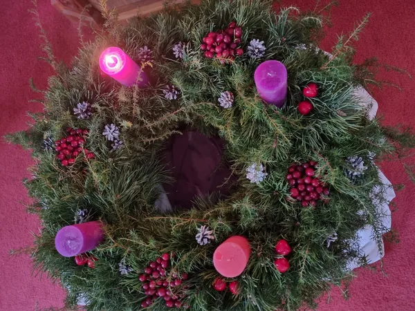 Advente. Ziemassvētku gaidīšanas laiks.