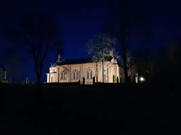 Raipoles baznīcas eksterjers
