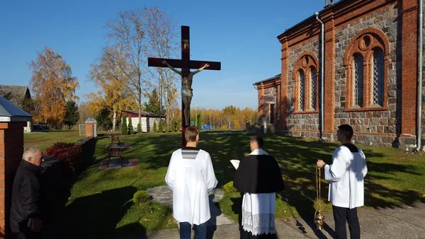 Krusta iesvētīšana